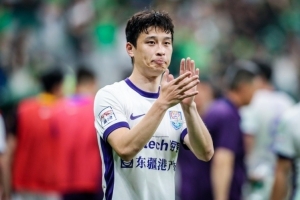 津媒：津门虎队昨日终于凑齐全部大将，闫炳良、巴顿均有伤在身