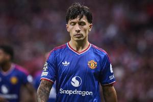 卡拉格：利马势头低迷却炮轰总监甩锅很自私，卡里克被晾在钢丝上